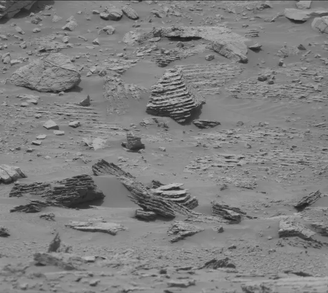 Sol 3639: Mast Camera (Mastcam)
