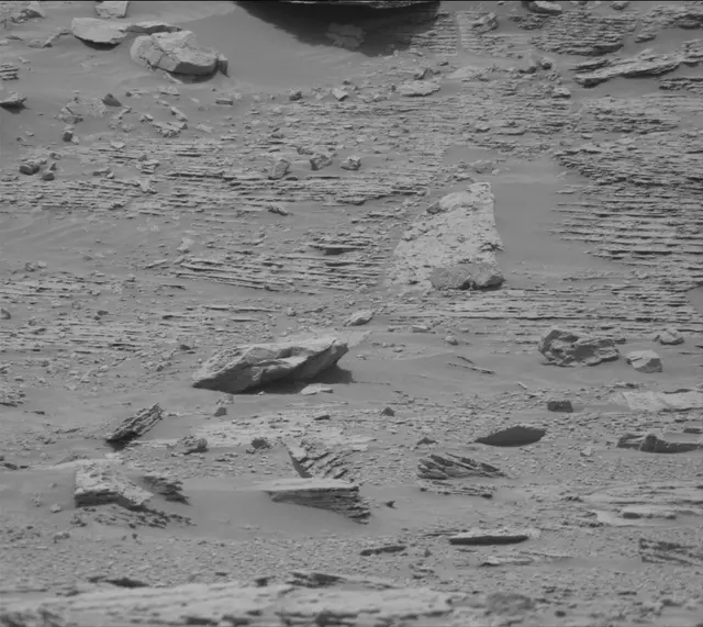 Sol 3639: Mast Camera (Mastcam)