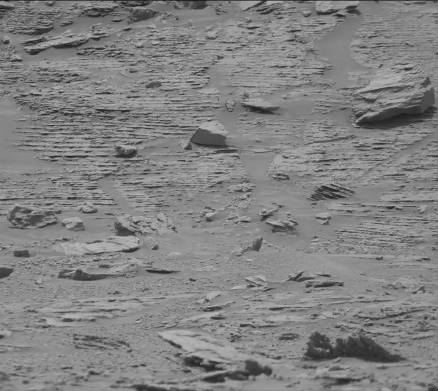Sol 3639: Mast Camera (Mastcam)