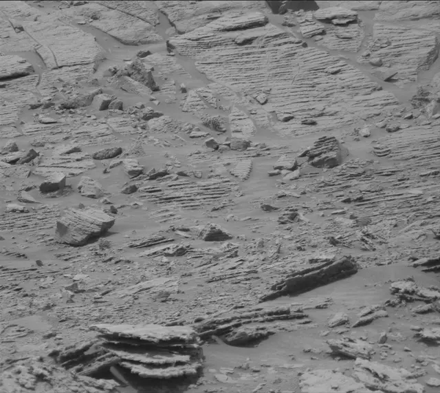 Sol 3639: Mast Camera (Mastcam)