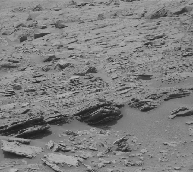 Sol 3639: Mast Camera (Mastcam)
