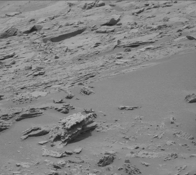 Sol 3639: Mast Camera (Mastcam)