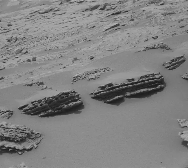 Sol 3639: Mast Camera (Mastcam)