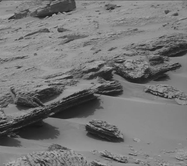 Sol 3639: Mast Camera (Mastcam)
