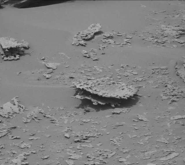Sol 3639: Mast Camera (Mastcam)