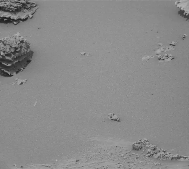 Sol 3639: Mast Camera (Mastcam)