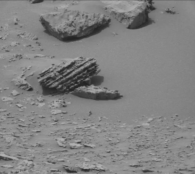 Sol 3639: Mast Camera (Mastcam)