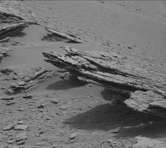 Sol 3639: Mast Camera (Mastcam)