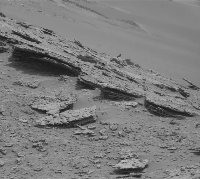 Sol 3639: Mast Camera (Mastcam)