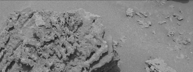 Sol 3640: Mast Camera (Mastcam)