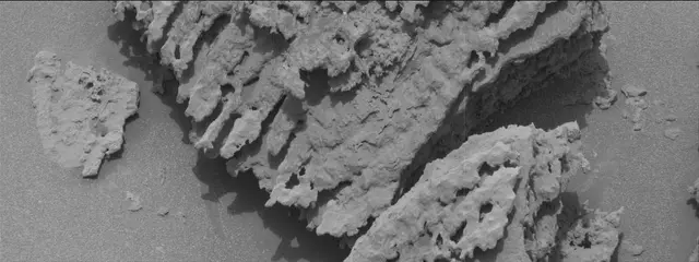 Sol 3640: Mast Camera (Mastcam)