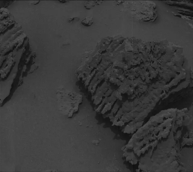 Sol 3640: Mast Camera (Mastcam)