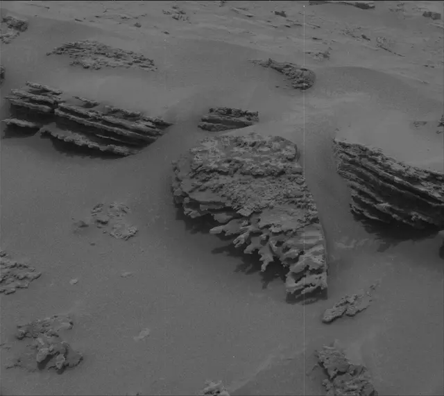 Sol 3640: Mast Camera (Mastcam)