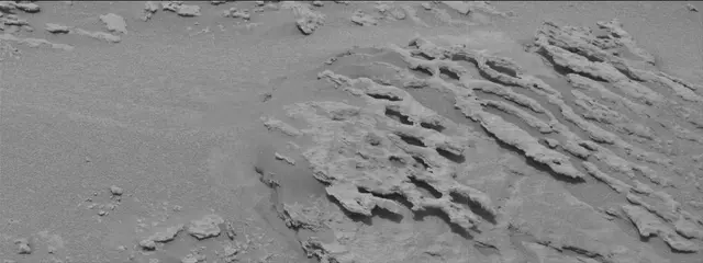 Sol 3640: Mast Camera (Mastcam)