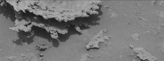 Sol 3640: Mast Camera (Mastcam)