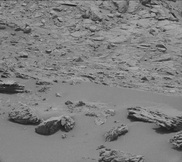 Sol 3640: Mast Camera (Mastcam)