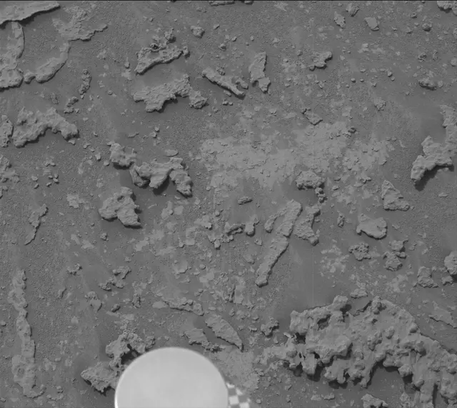 Sol 3640: Mast Camera (Mastcam)