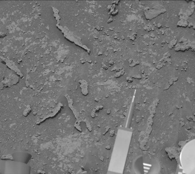 Sol 3640: Mast Camera (Mastcam)
