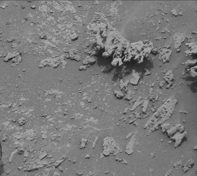 Sol 3640: Mast Camera (Mastcam)
