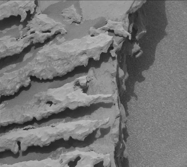 Sol 3640: Mast Camera (Mastcam)