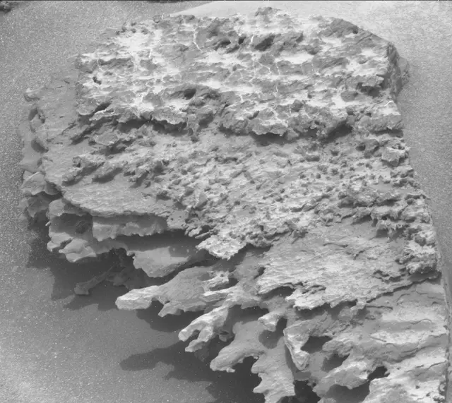 Sol 3640: Mast Camera (Mastcam)
