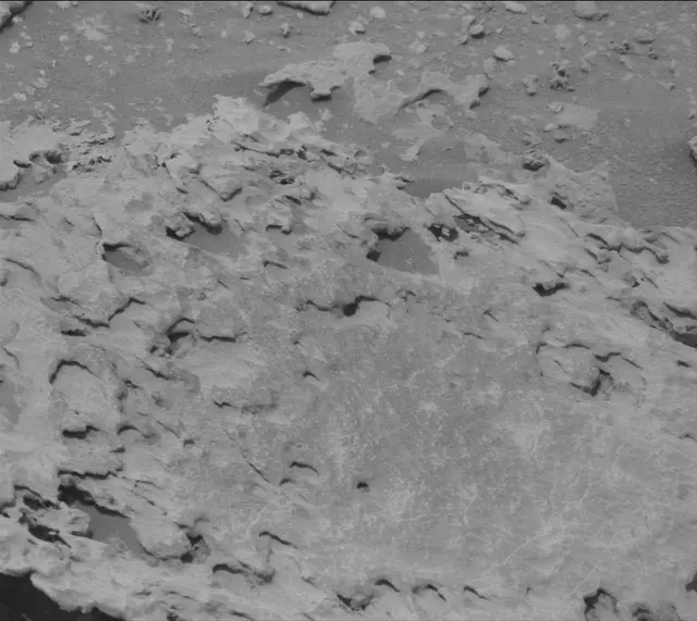 Sol 3640: Mast Camera (Mastcam)