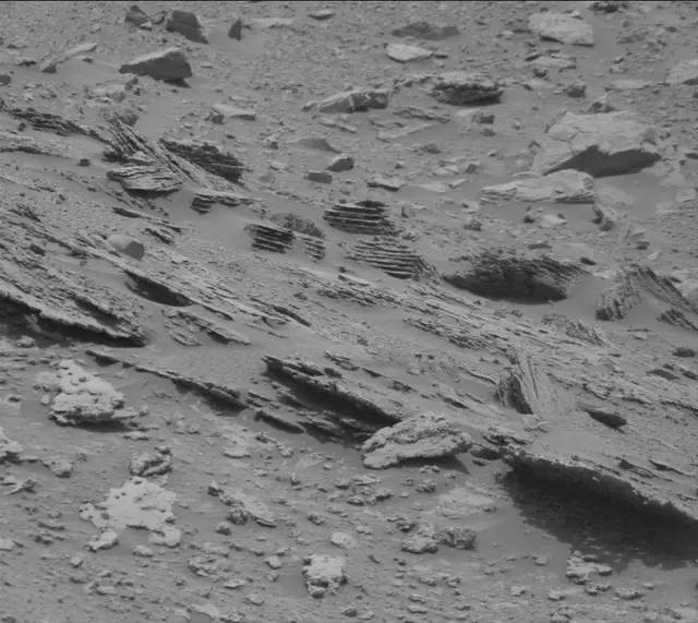 Sol 3640: Mast Camera (Mastcam)