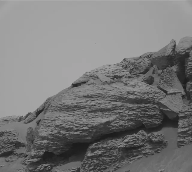 Sol 3641: Mast Camera (Mastcam)