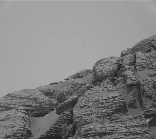 Sol 3641: Mast Camera (Mastcam)