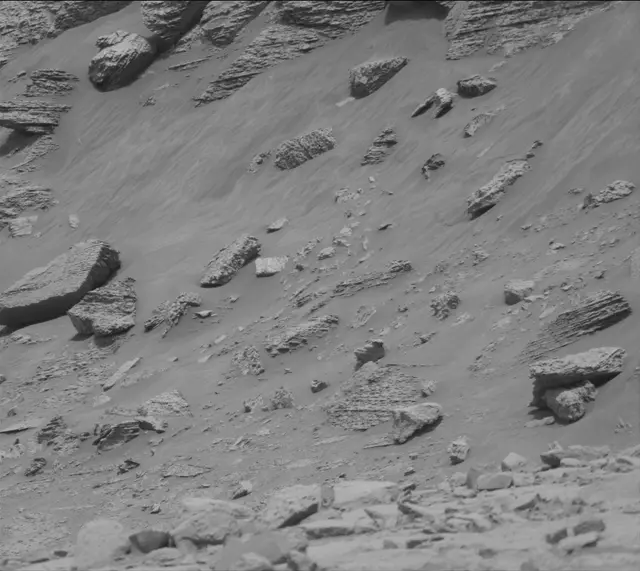 Sol 3641: Mast Camera (Mastcam)