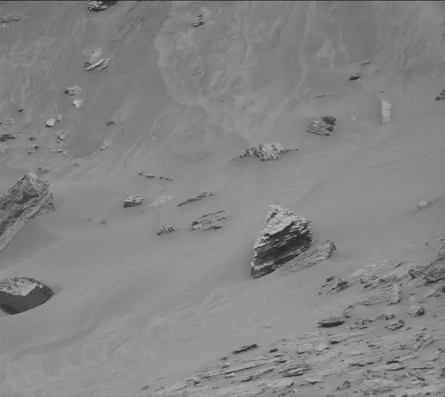 Sol 3641: Mast Camera (Mastcam)