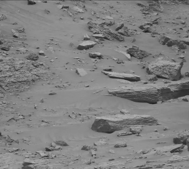 Sol 3641: Mast Camera (Mastcam)
