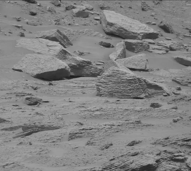 Sol 3641: Mast Camera (Mastcam)