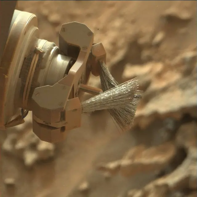 Sol 3641: Mast Camera (Mastcam)