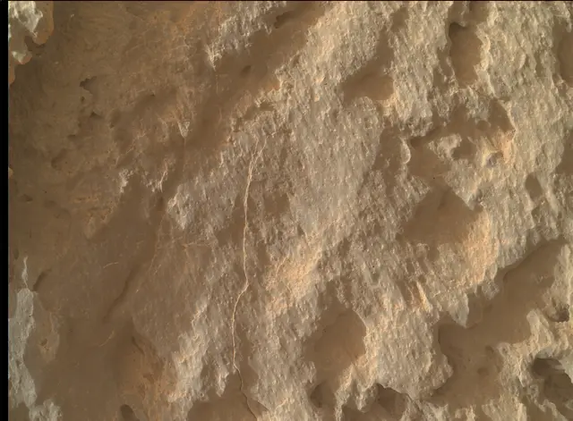 Sol 3641: Mars Hand Lens Imager (MAHLI)