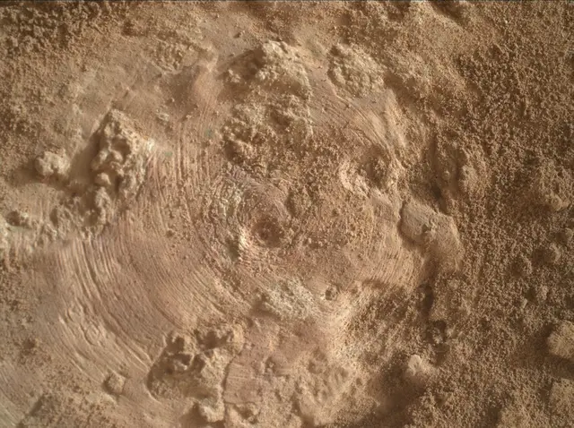 Sol 3641: Mars Hand Lens Imager (MAHLI)