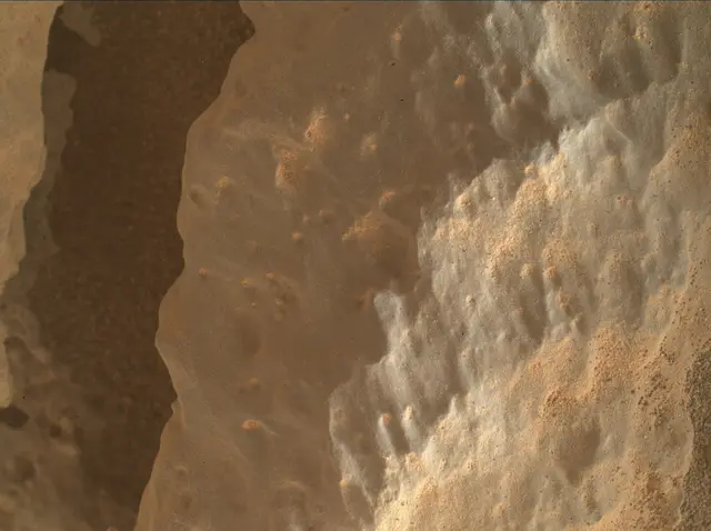 Sol 3641: Mars Hand Lens Imager (MAHLI)