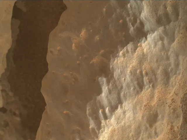 Sol 3641: Mars Hand Lens Imager (MAHLI)
