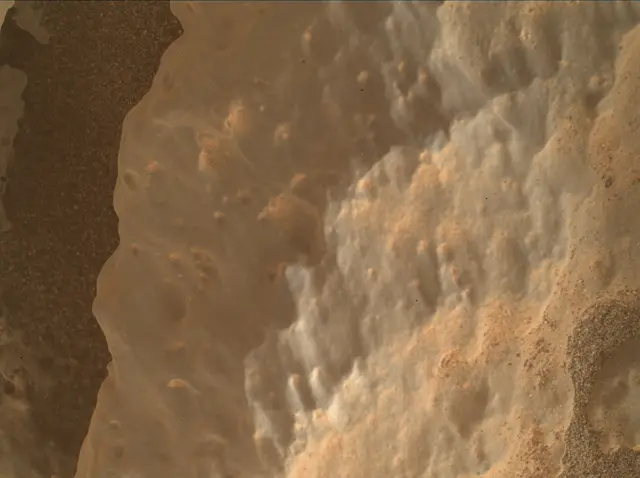 Sol 3641: Mars Hand Lens Imager (MAHLI)