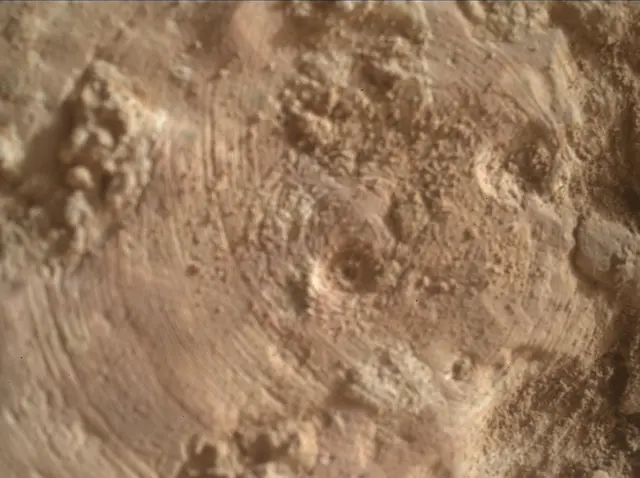 Sol 3641: Mars Hand Lens Imager (MAHLI)