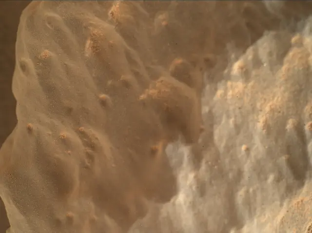 Sol 3641: Mars Hand Lens Imager (MAHLI)