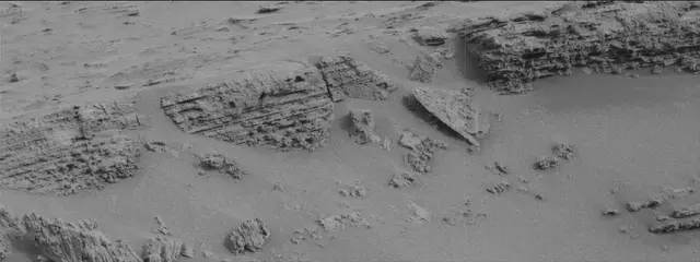 Sol 3642: Mast Camera (Mastcam)