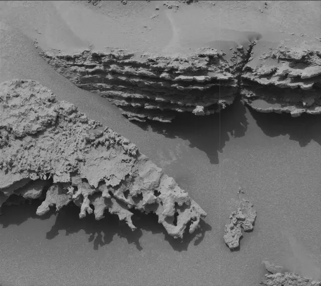 Sol 3642: Mast Camera (Mastcam)