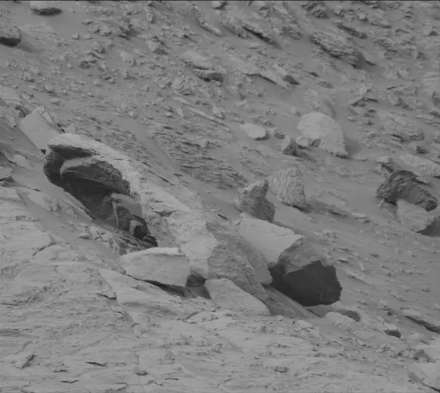 Sol 3642: Mast Camera (Mastcam)