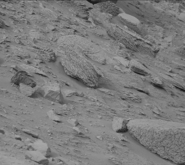 Sol 3642: Mast Camera (Mastcam)