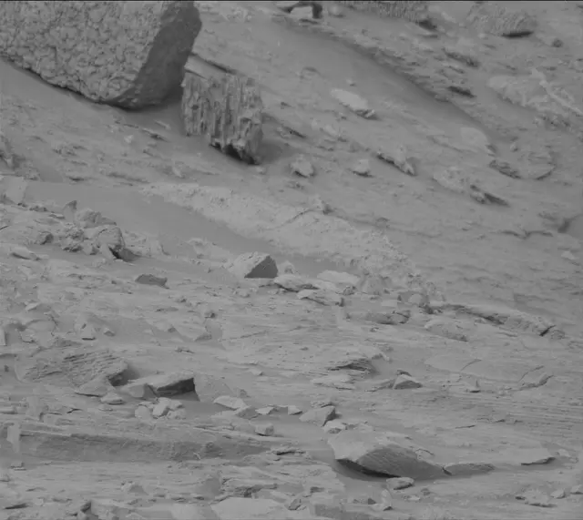 Sol 3642: Mast Camera (Mastcam)