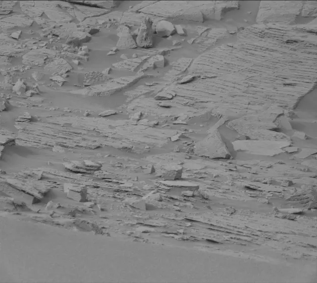 Sol 3642: Mast Camera (Mastcam)