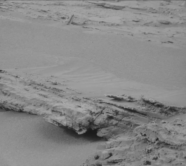 Sol 3642: Mast Camera (Mastcam)