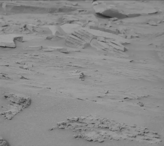 Sol 3642: Mast Camera (Mastcam)