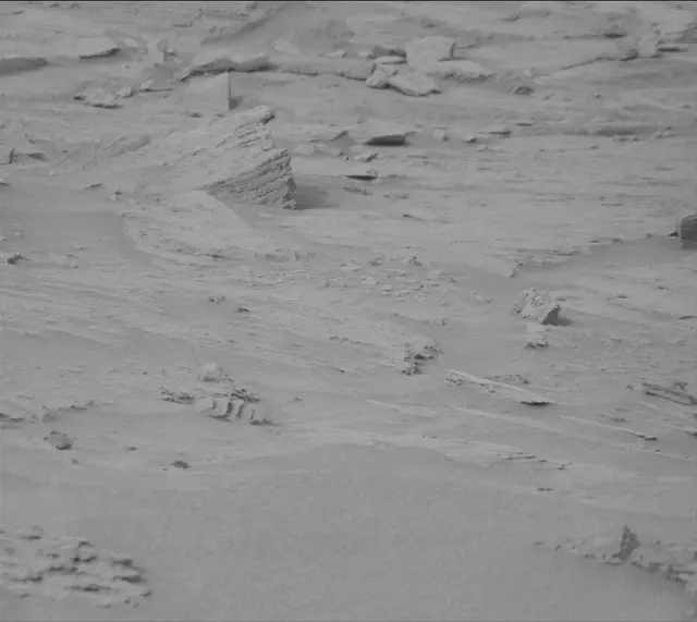 Sol 3642: Mast Camera (Mastcam)